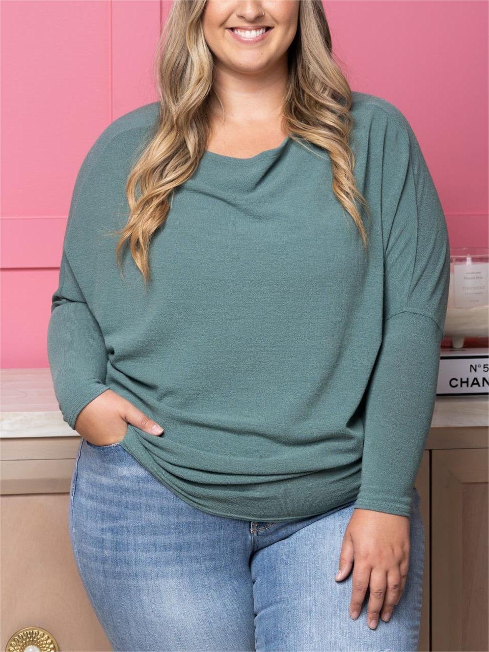 LuxeFlow - Radiate effortless chic daily. + 50% OFF - Image 8
